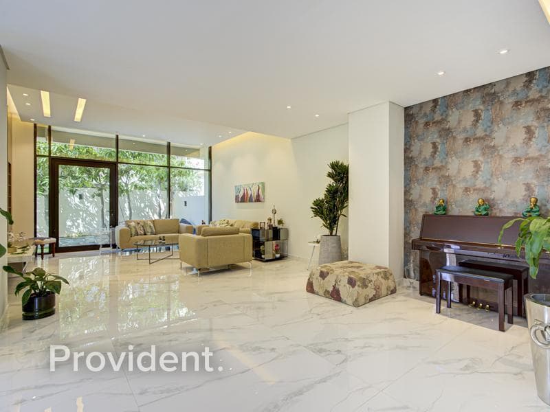 Fully Upgraded | Furnished | Perfect Corner Villa - Image 0