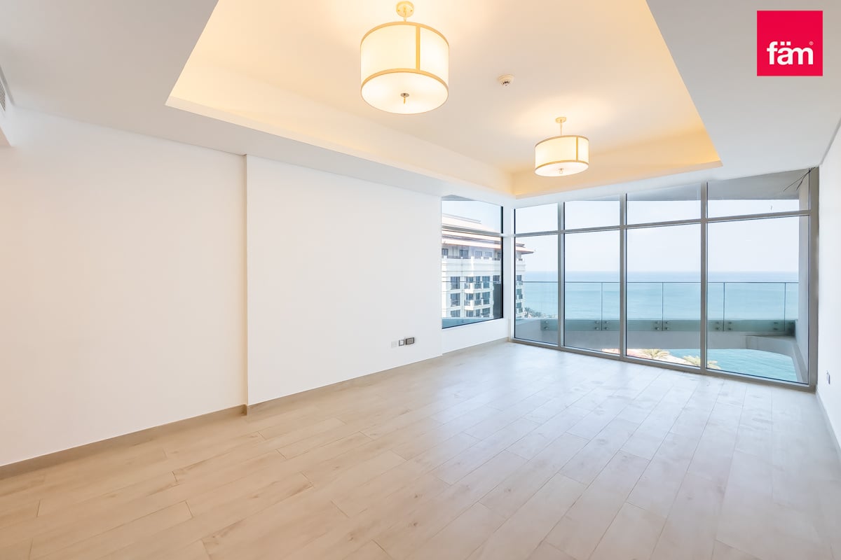 Luxury 1BR with Sea View-2