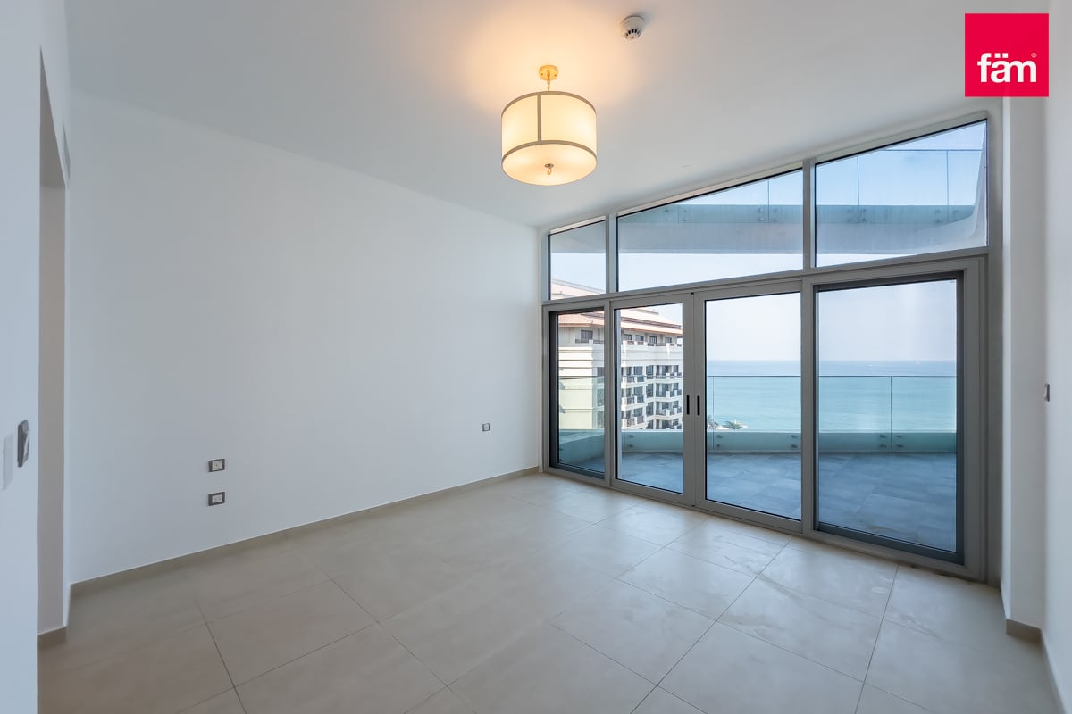 Luxury 1BR with Sea View-13